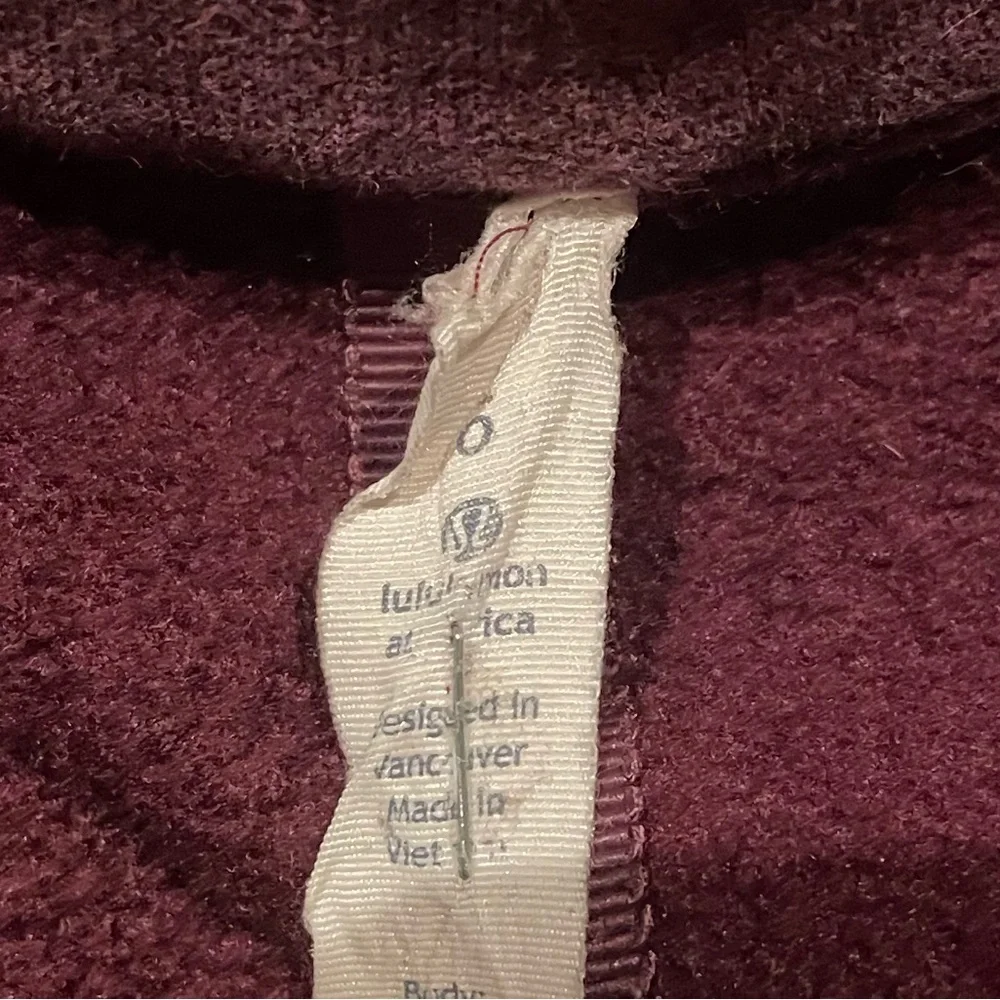 Sz 6 Lululemon zip up - Picture 2 of 3